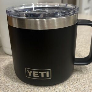 YETI Black and Silver Insulated Mug